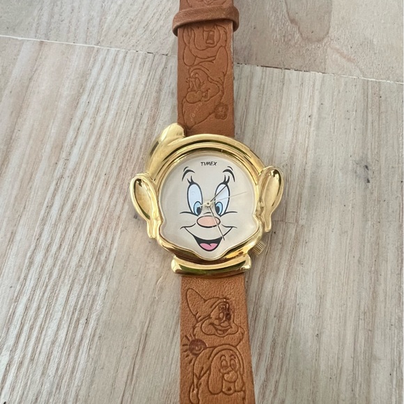 Vintage Timex Disney Dopey seven dwarfs watch NEW BATTERY main image 8